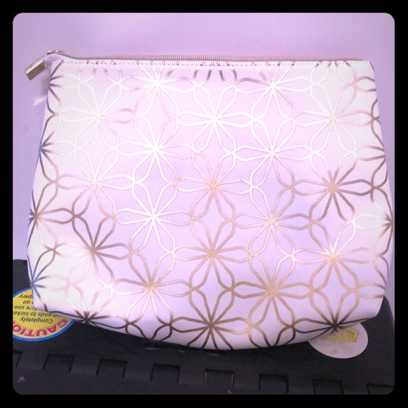 Clutch 👜 - Picture 1 of 3